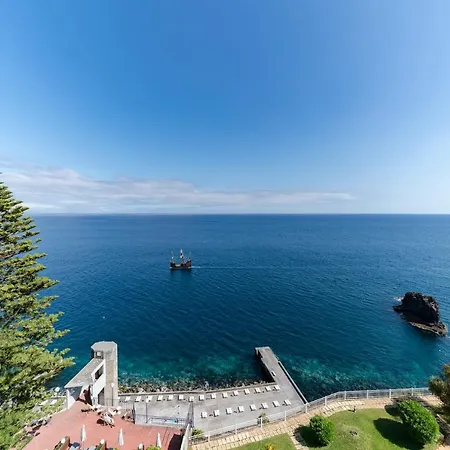 Daire Baia I By An Island