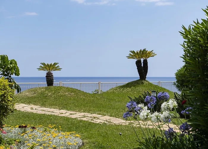 Baia I By An Island * Funchal (Madeira)