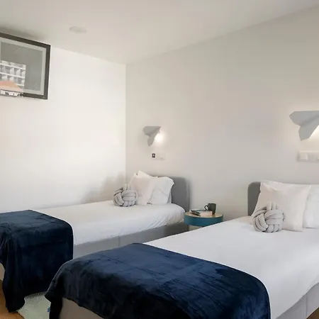 Baía I By An Island